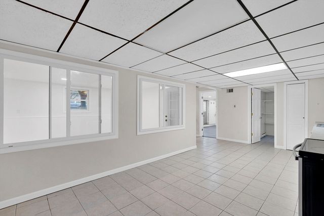 25 Fox Hill Rd, Ludlow, MA 01056