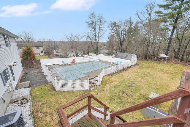 25 Fox Hill Rd, Ludlow, MA 01056