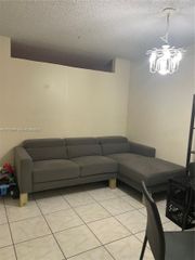 3610 NW 21st St 311, Lauderdale Lakes, FL 33311