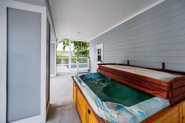 204 GULF BOULEVARD, Indian Rocks Beach, FL 33785