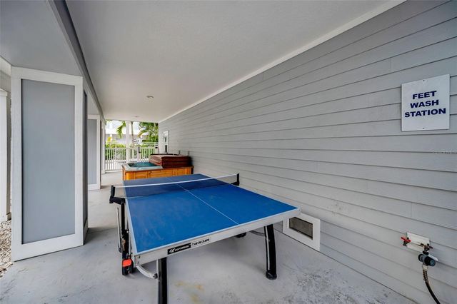 204 GULF BOULEVARD, Indian Rocks Beach, FL 33785