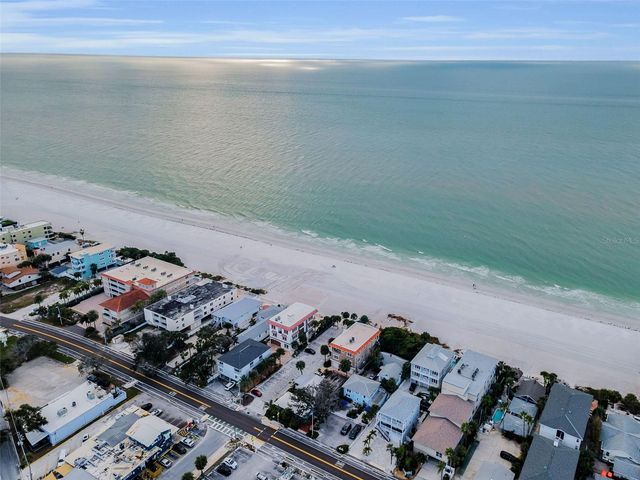 204 GULF BOULEVARD, Indian Rocks Beach, FL 33785