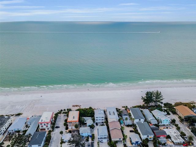 204 GULF BOULEVARD, Indian Rocks Beach, FL 33785
