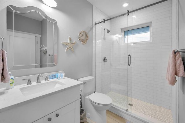 204 GULF BOULEVARD, Indian Rocks Beach, FL 33785