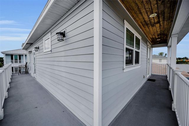 204 GULF BOULEVARD, Indian Rocks Beach, FL 33785