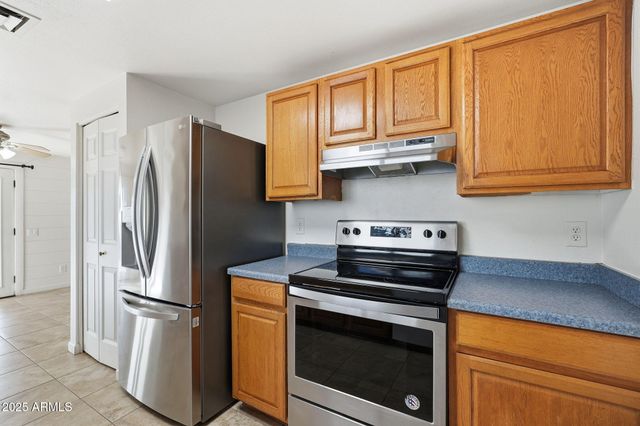 1513 W COLT Road, Chandler, AZ 85224