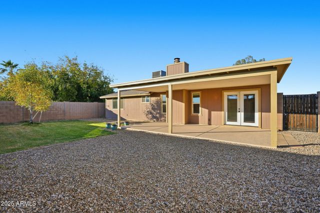 1513 W COLT Road, Chandler, AZ 85224