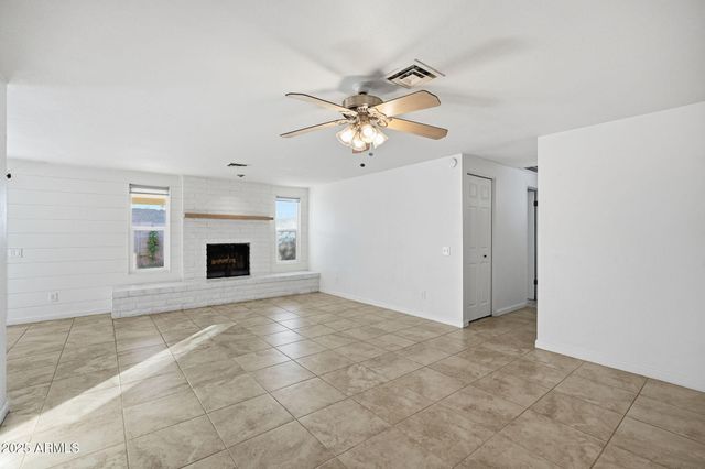 1513 W COLT Road, Chandler, AZ 85224