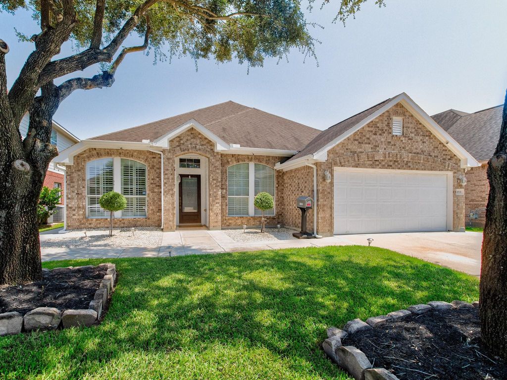 8518 Durango Valley Lane, Cypress, TX 77433