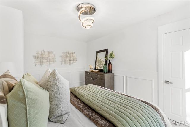 7430 Trenton Avenue, University City, MO 63130