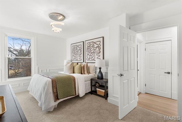 7430 Trenton Avenue, University City, MO 63130