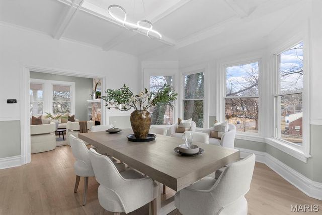 7430 Trenton Avenue, University City, MO 63130