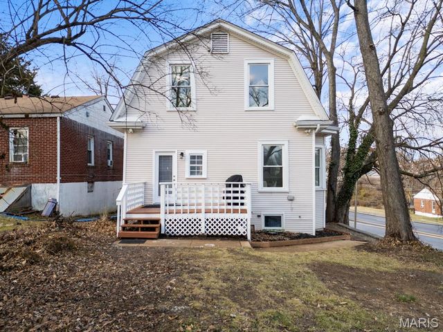 7430 Trenton Avenue, University City, MO 63130