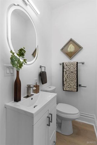 7430 Trenton Avenue, University City, MO 63130