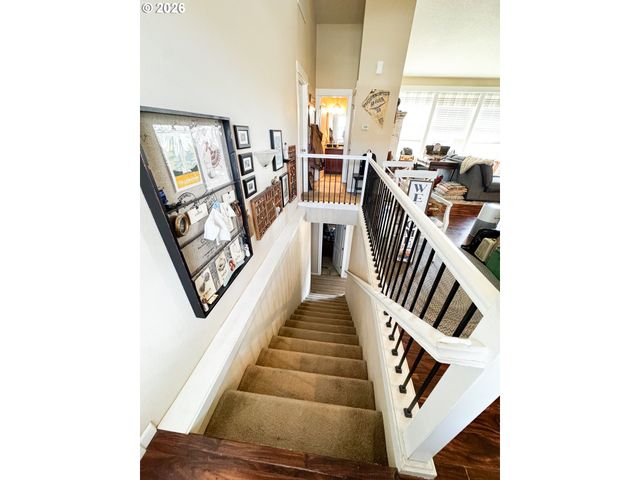 35640 ELK MEADOWS Dr, St Helens, OR 97051