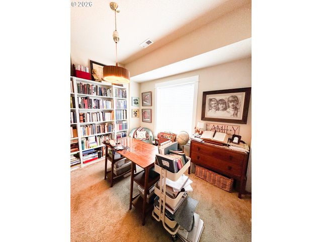 35640 ELK MEADOWS Dr, St Helens, OR 97051