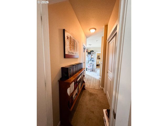 35640 ELK MEADOWS Dr, St Helens, OR 97051