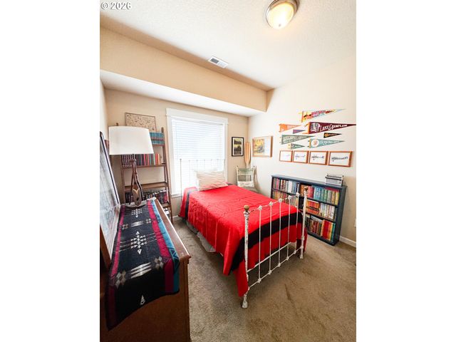 35640 ELK MEADOWS Dr, St Helens, OR 97051