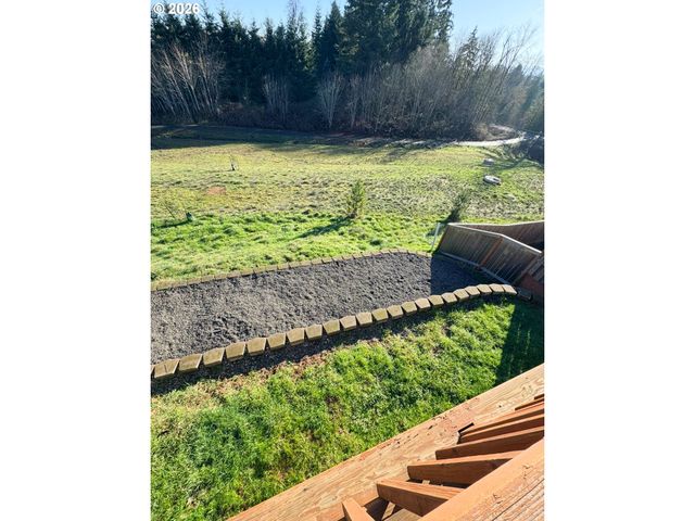 35640 ELK MEADOWS Dr, St Helens, OR 97051