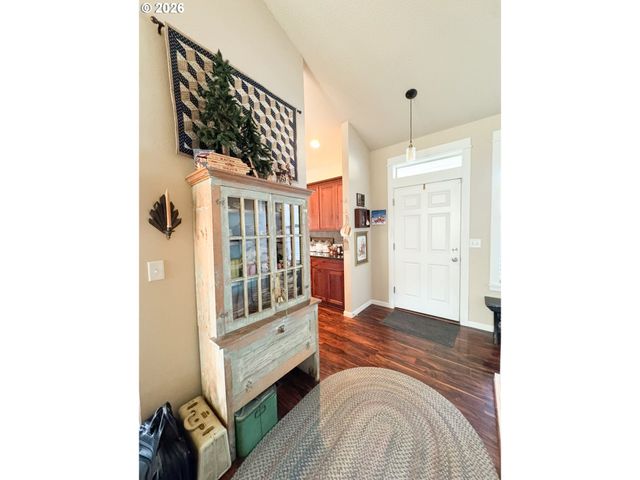 35640 ELK MEADOWS Dr, St Helens, OR 97051