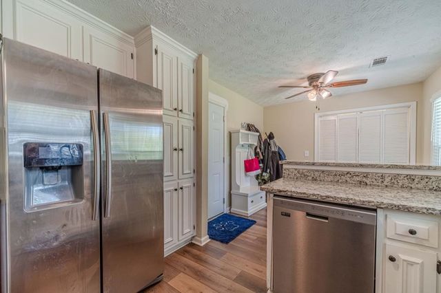 4180 Fox Chase Drive, Loganville, GA 30052