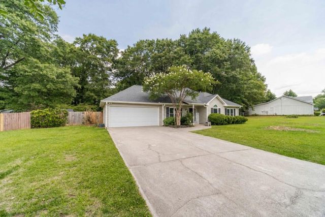 4180 Fox Chase Drive, Loganville, GA 30052