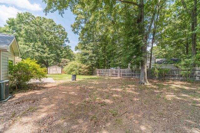 4180 Fox Chase Drive, Loganville, GA 30052