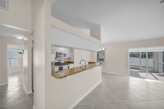 2614 Embers PKWY W, Cape Coral, FL 33993