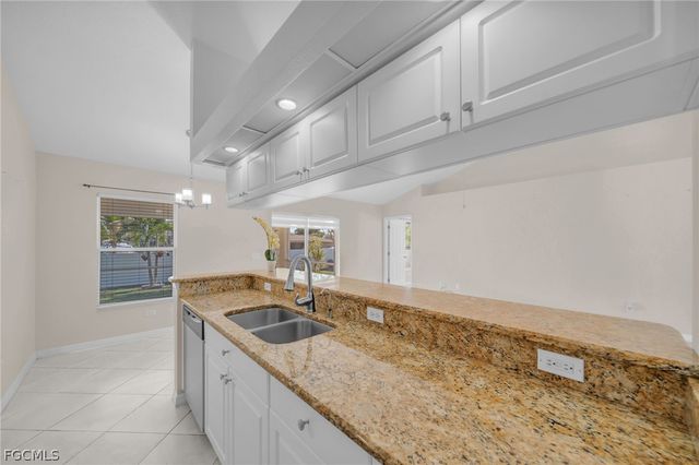 2614 Embers PKWY W, Cape Coral, FL 33993