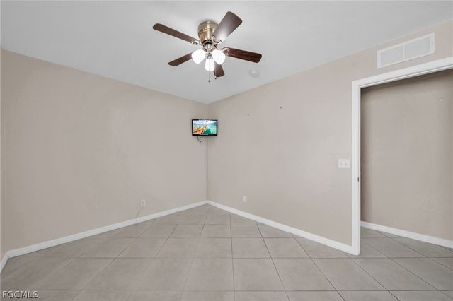 2614 Embers PKWY W, Cape Coral, FL 33993