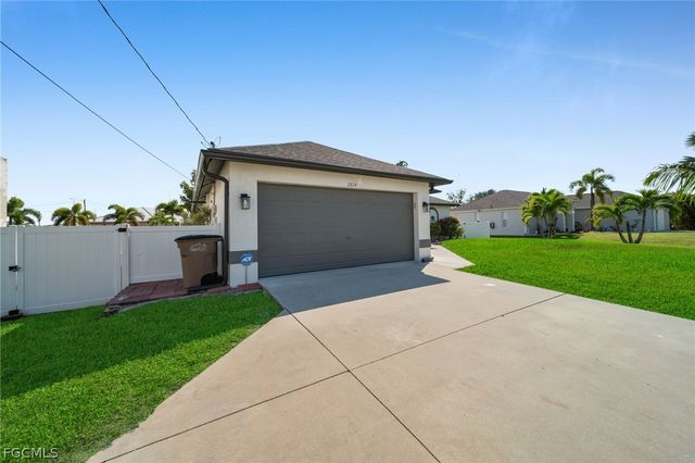 2614 Embers PKWY W, Cape Coral, FL 33993