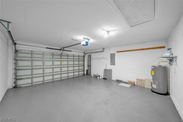 2614 Embers PKWY W, Cape Coral, FL 33993