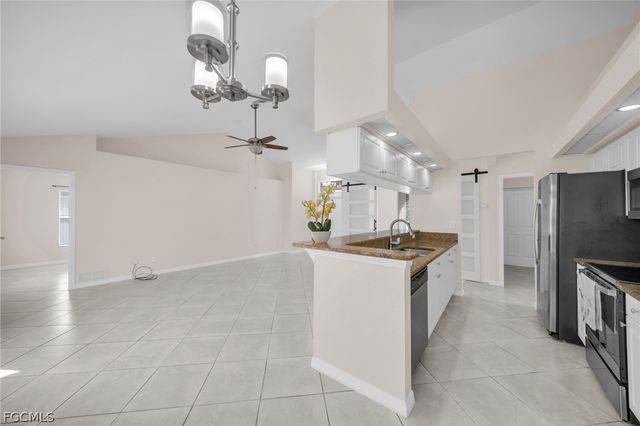 2614 Embers PKWY W, Cape Coral, FL 33993