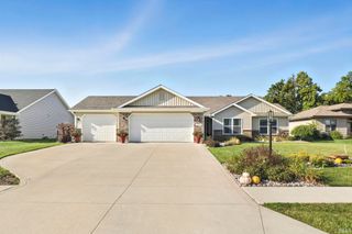 3078 E Pickett Lane, Columbia City, IN 46725