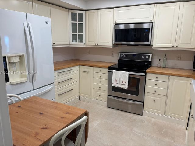 4900 N Ocean Blvd 702, Lauderdale By The Sea, FL 33308