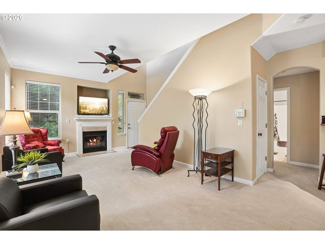 810 SPRINGTREE Ln, West Linn, OR 97068