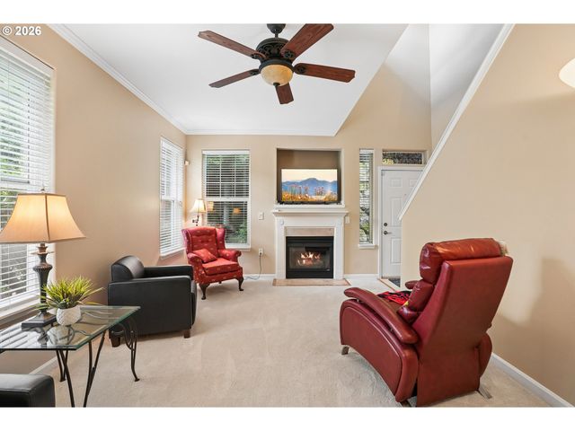 810 SPRINGTREE Ln, West Linn, OR 97068