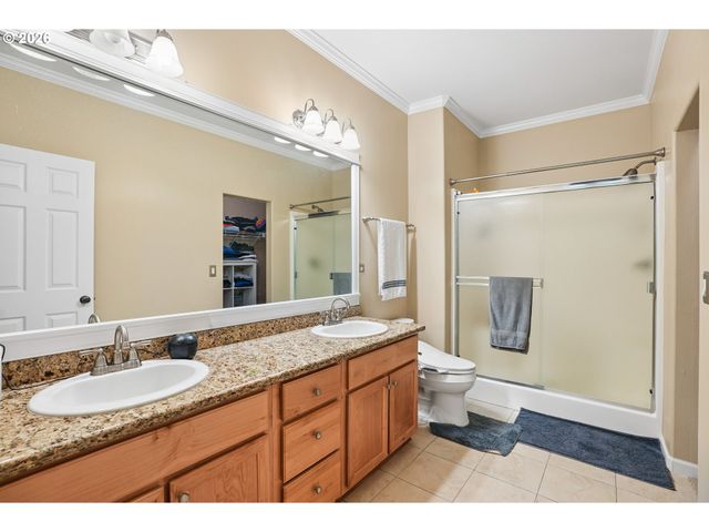 810 SPRINGTREE Ln, West Linn, OR 97068