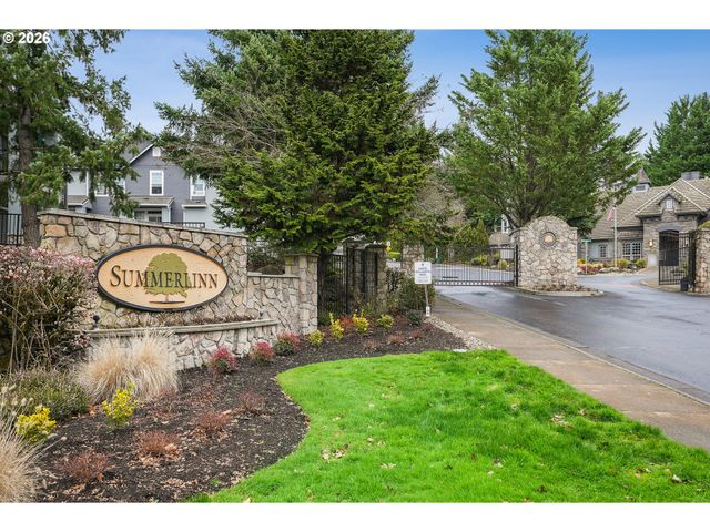 810 SPRINGTREE Ln, West Linn, OR 97068