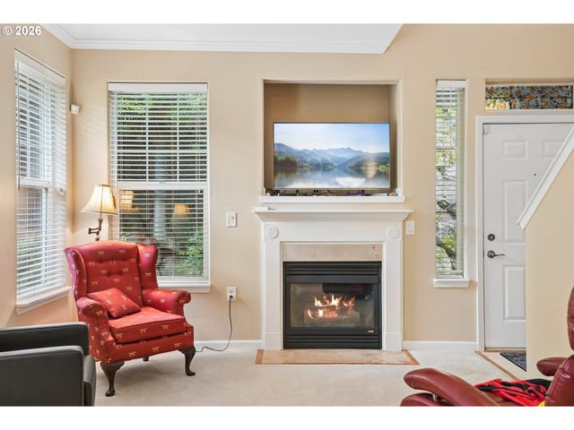 810 SPRINGTREE Ln, West Linn, OR 97068