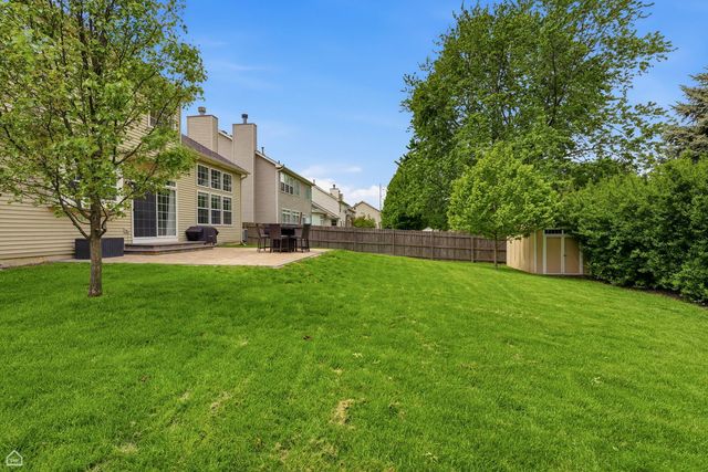 628 Manhattan Circle, Oswego, IL 60543
