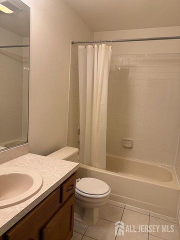 12 Sunflower Court, Edison, NJ 08820