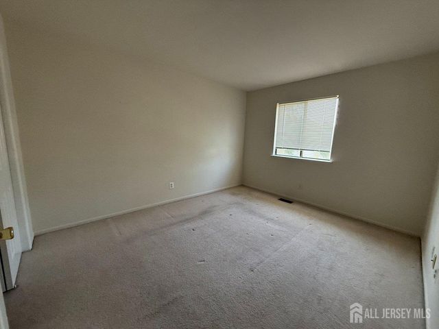12 Sunflower Court, Edison, NJ 08820