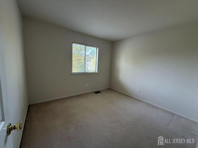 12 Sunflower Court, Edison, NJ 08820