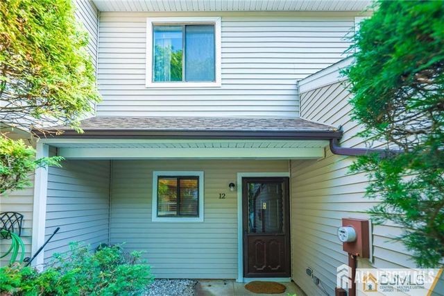 12 Sunflower Court, Edison, NJ 08820
