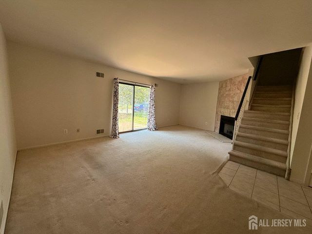 12 Sunflower Court, Edison, NJ 08820