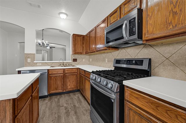 1831 Mickle Creek Drive, Houston, TX 77049