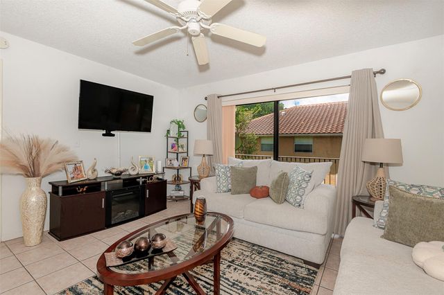 4280 NW 114th Ter, Coral Springs, FL 33065