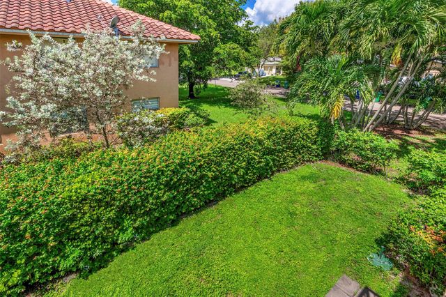 4280 NW 114th Ter, Coral Springs, FL 33065