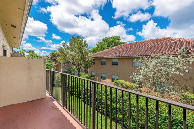 4280 NW 114th Ter, Coral Springs, FL 33065